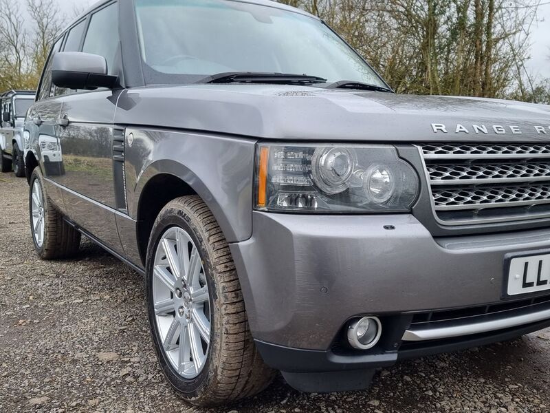 LAND ROVER RANGE ROVER TDV8 AUTOBIOGRAPHY 2010