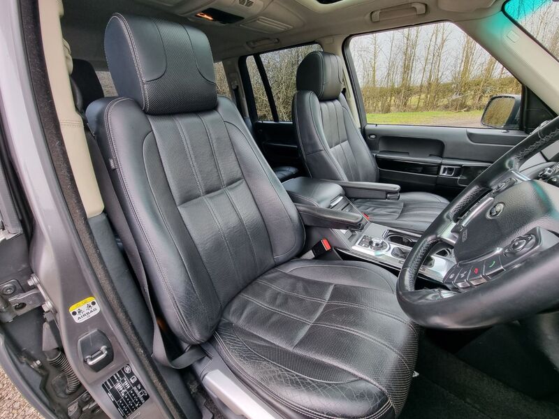 LAND ROVER RANGE ROVER TDV8 AUTOBIOGRAPHY 2010