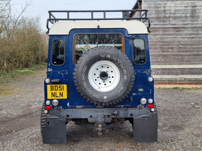 LAND ROVER DEFENDER TD5 COUNTY HARD TOP 2001