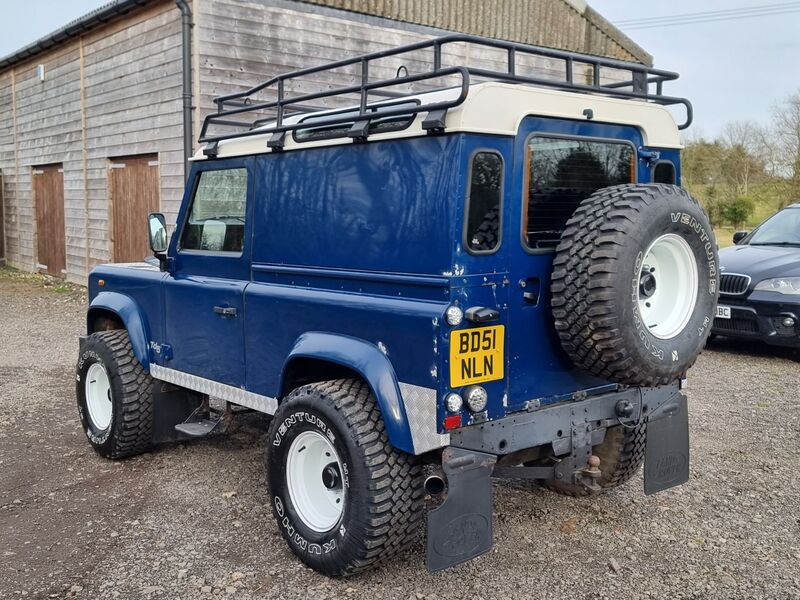 LAND ROVER DEFENDER TD5 COUNTY HARD TOP 2001