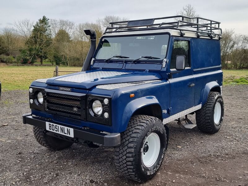 LAND ROVER DEFENDER TD5 COUNTY HARD TOP 2001