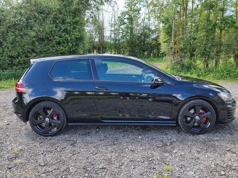 VOLKSWAGEN GOLF GTI 2013