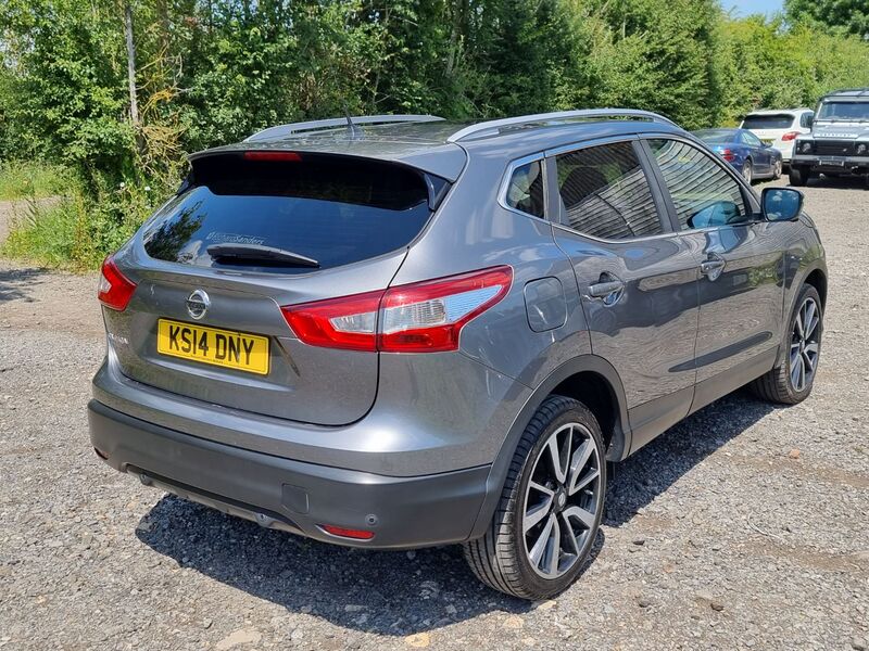 NISSAN QASHQAI TEKNA DIG-T 2014