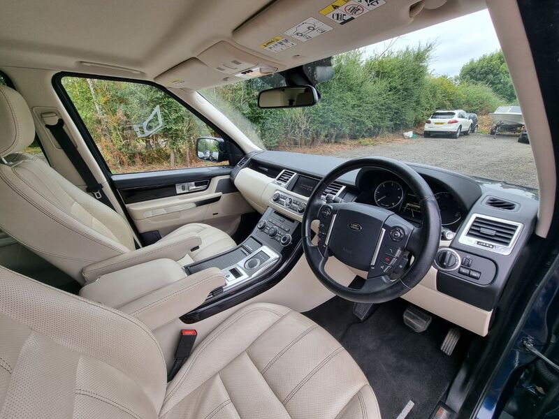 LAND ROVER RANGE ROVER SPORT SDV6 HSE LUXURY 2012