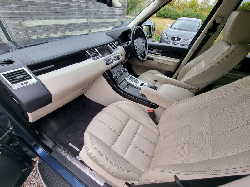 LAND ROVER RANGE ROVER SPORT SDV6 HSE LUXURY 2012