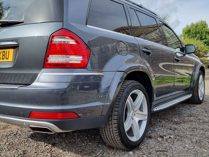 MERCEDES-BENZ GL CLASS GL350 CDI BLUEEFFICIENCY 2010