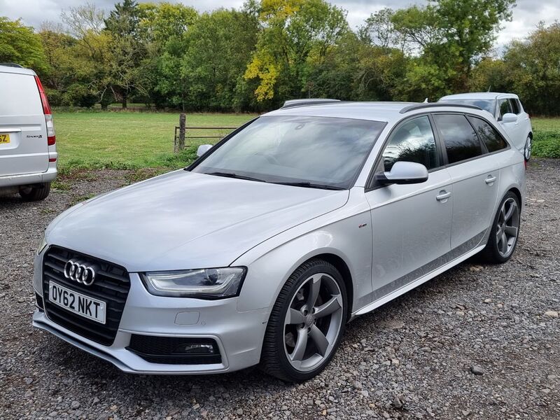 AUDI A4 AVANT TFSI QUATTRO S LINE BLACK EDITION 2012