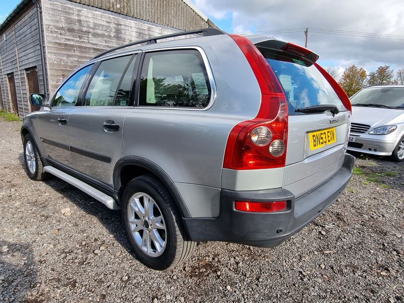 VOLVO XC90 D5 SE 2004