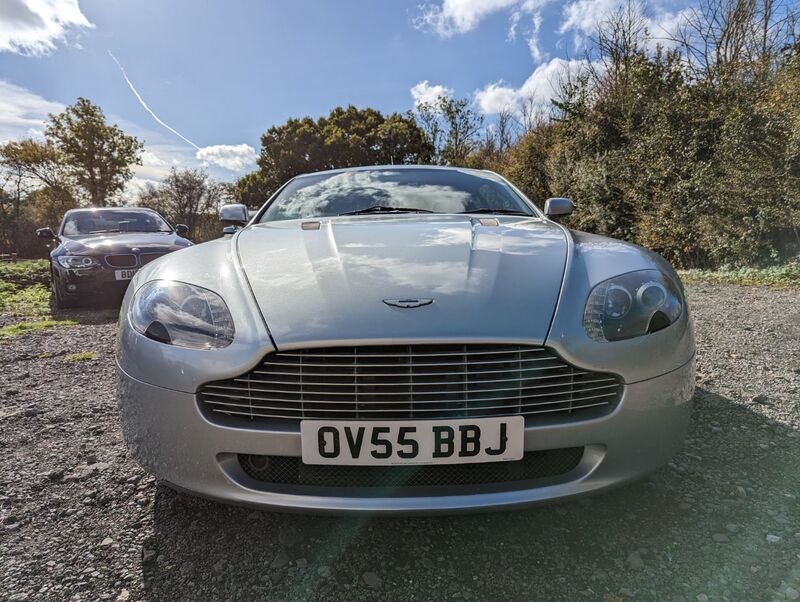 ASTON MARTIN VANTAGE V8 2005