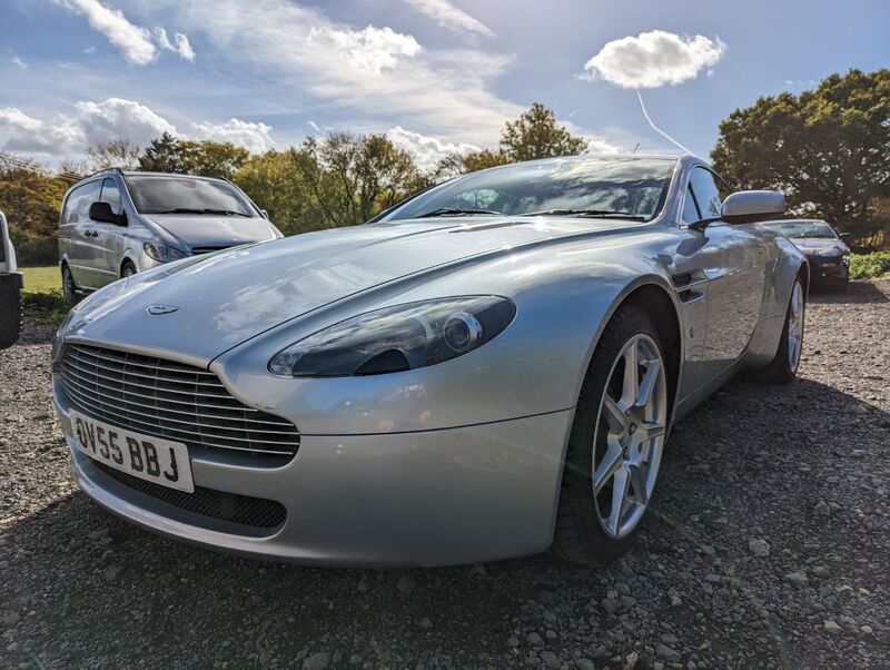 ASTON MARTIN VANTAGE V8 2005