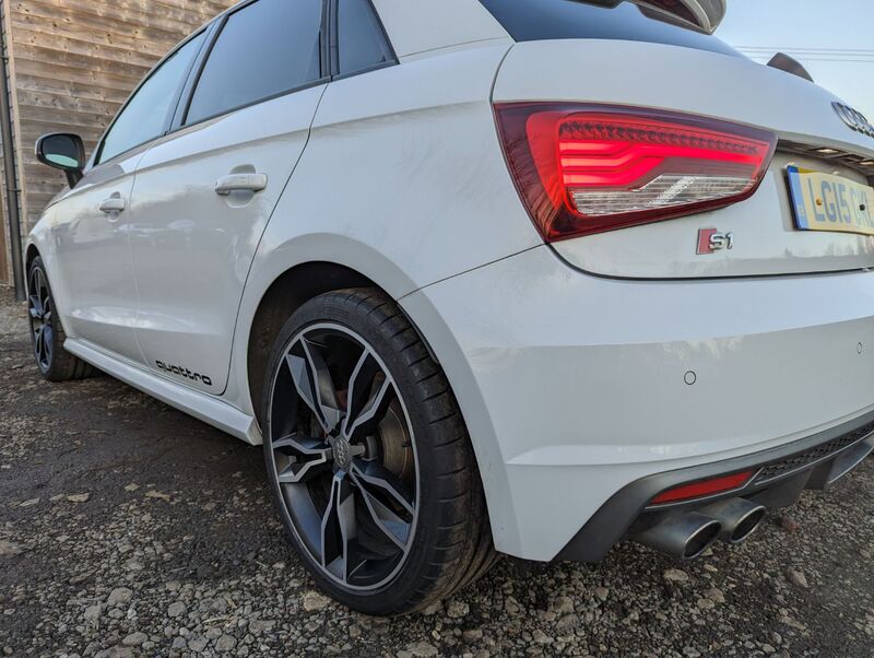 AUDI A1 S1 QUATTRO SPORTBACK 2015